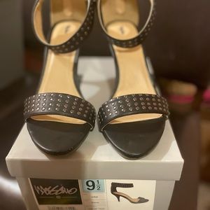 Mission Vidal pumps size 91/2